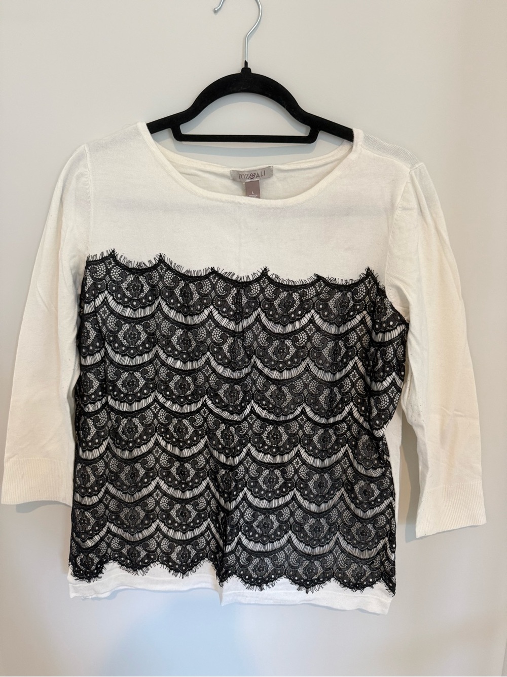 Roz & Ali White Top with Black Lace Front